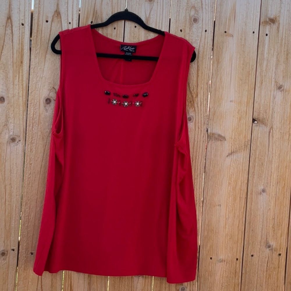 Kensie Red Sleeveless Embellished Scoop Neck Top